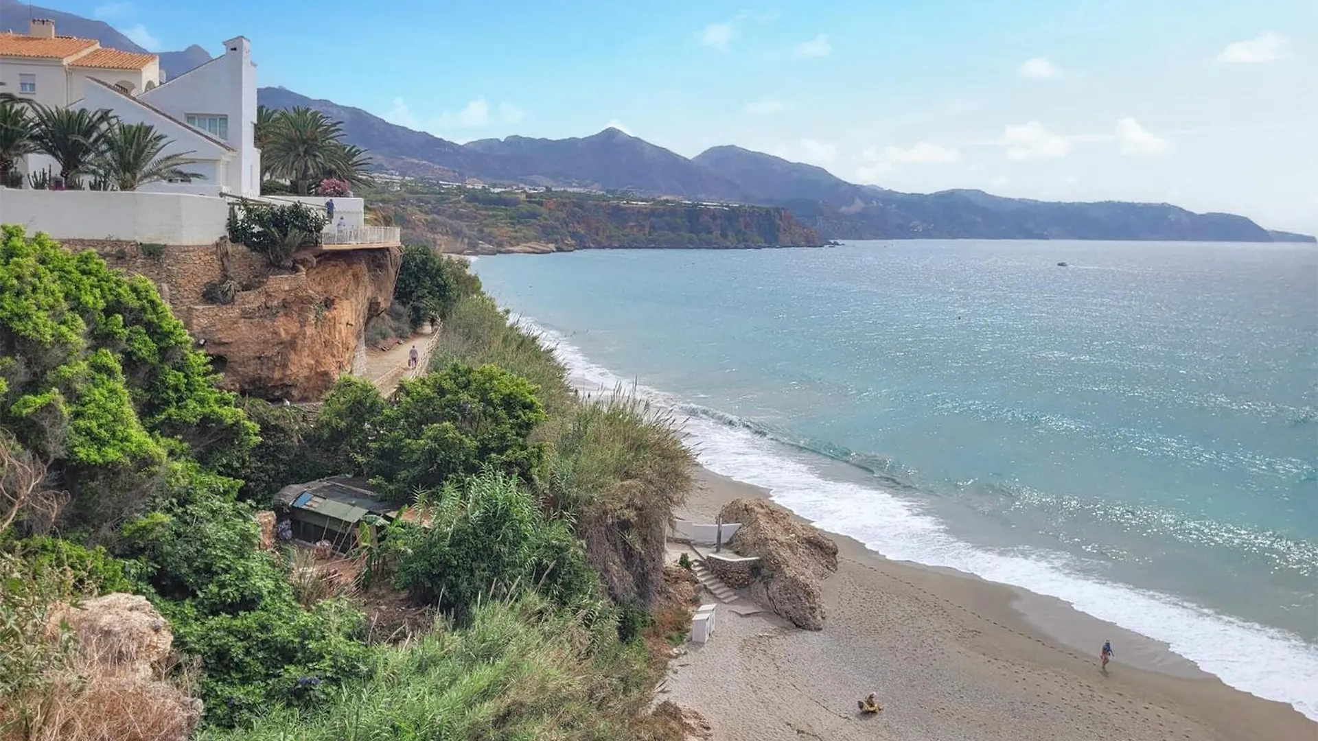 2 Bedroom Stunning Apartment In Nerja 0*,