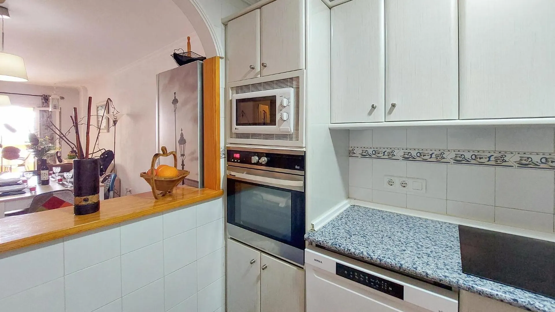 2 Bedroom Stunning Apartment In Nerja